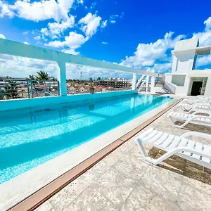 https://studio-on-the-beach-beautiful-view.comcaribbean.com
